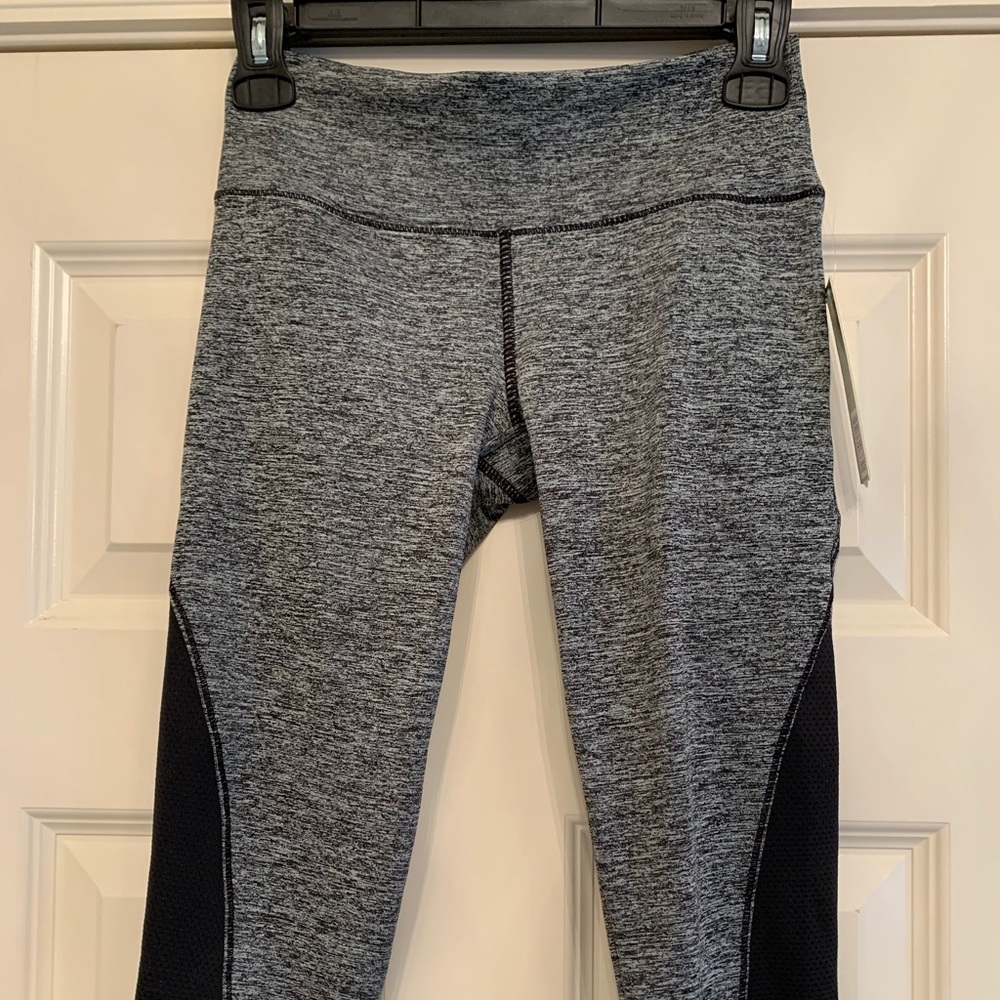 Gianni Bini Workout Capris